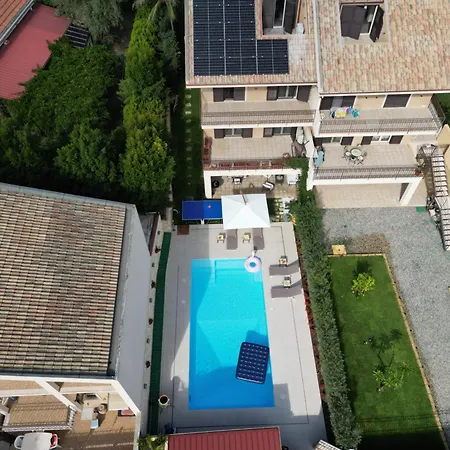Alojamento de Acomodação e Pequeno-almoço Domus Aurige 4*