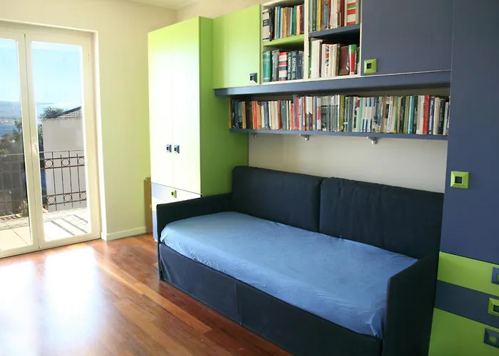 Domus Aurige Bed & Breakfast 4*